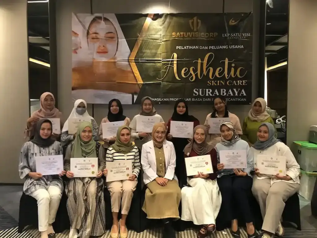 kursus kecantikan, aesthetic skincare surabaya