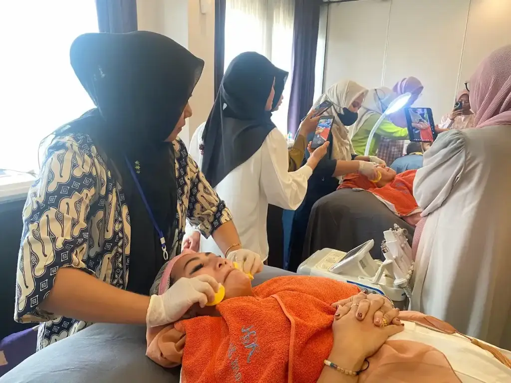 dokumentasi kursus kecantikan